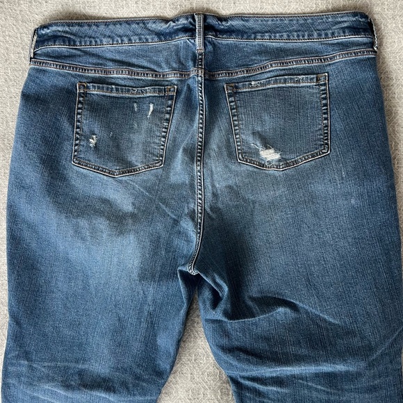 TORRID Boyfriend Straight Leg Stretch Jeans, Distressed - Picture 5 of 16
